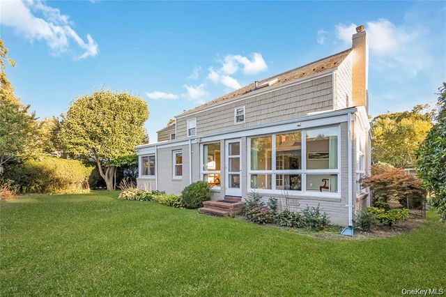 15 Combes Avenue, Rockville Centre, NY 11570