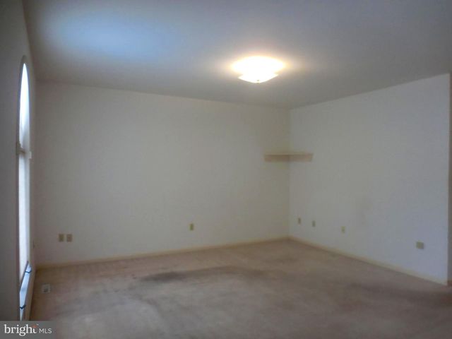 52 HICKORY ST, Palmyra, PA 17078