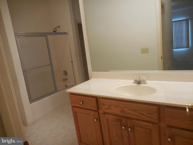 52 HICKORY ST, Palmyra, PA 17078