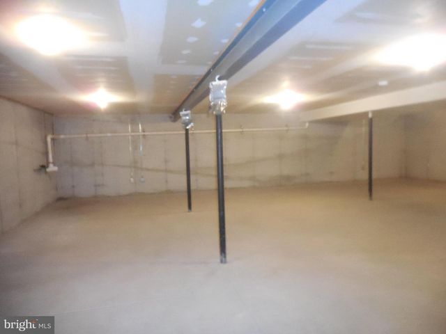 52 HICKORY ST, Palmyra, PA 17078