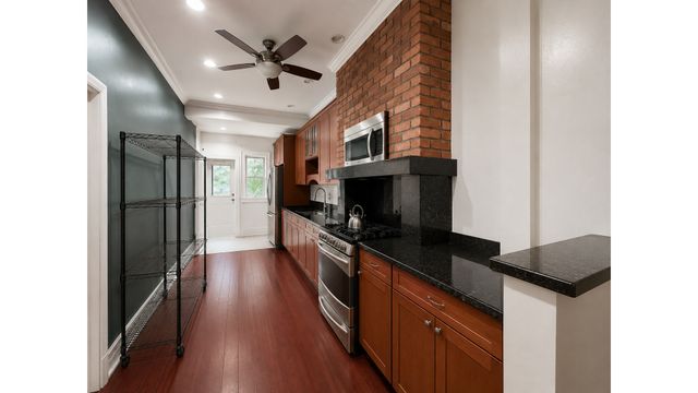 285 WINTHROP Street, New York City, NY 11225