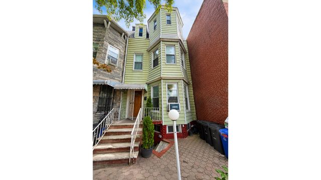 285 WINTHROP Street, New York City, NY 11225