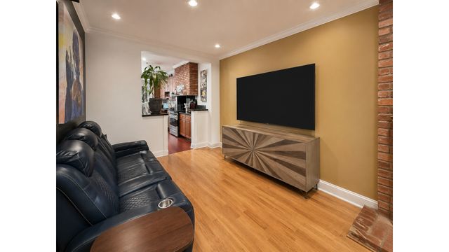 285 WINTHROP Street, New York City, NY 11225