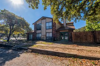 675 Harbor Drive N C, Azle, TX 76020