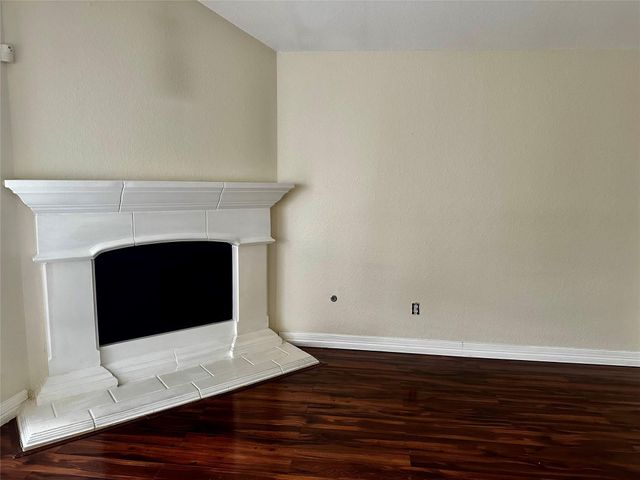 3718 Winmont Court, Houston, TX 77082