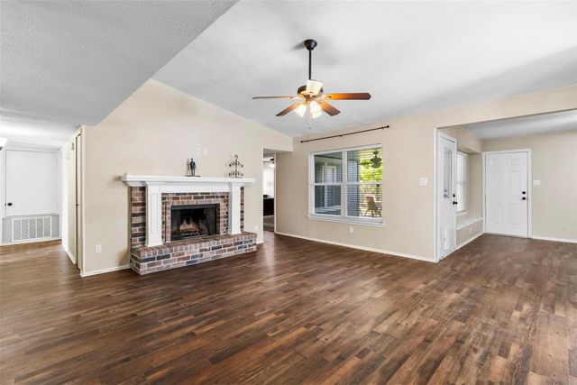 9212 Shipman Street, Rowlett, TX 75088