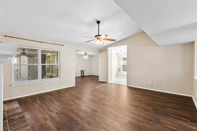 9212 Shipman Street, Rowlett, TX 75088