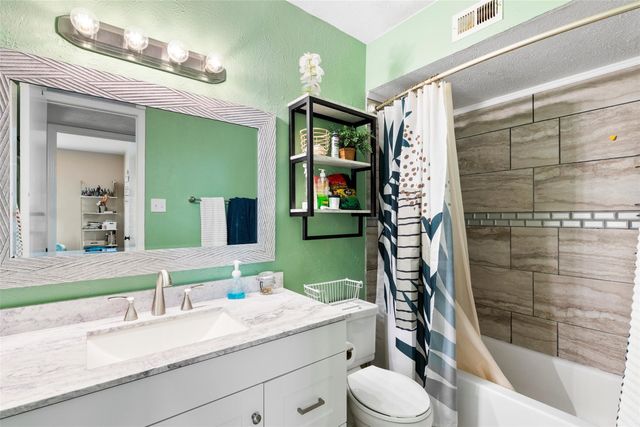 9212 Shipman Street, Rowlett, TX 75088