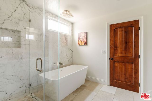 1619 Artesia Boulevard A, Manhattan Beach, CA 90266