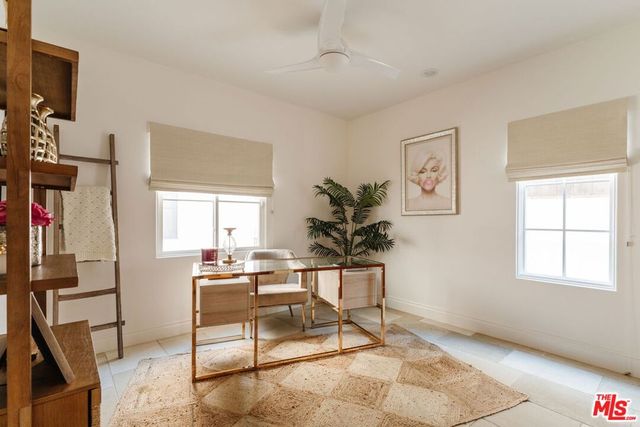 1619 Artesia Boulevard A, Manhattan Beach, CA 90266