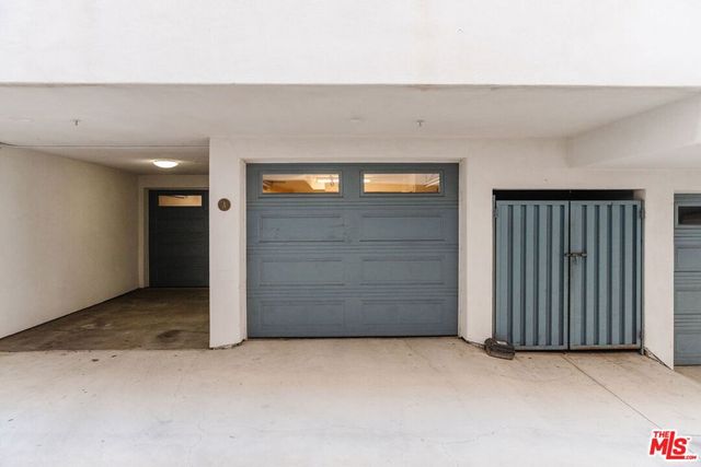 1619 Artesia Boulevard A, Manhattan Beach, CA 90266