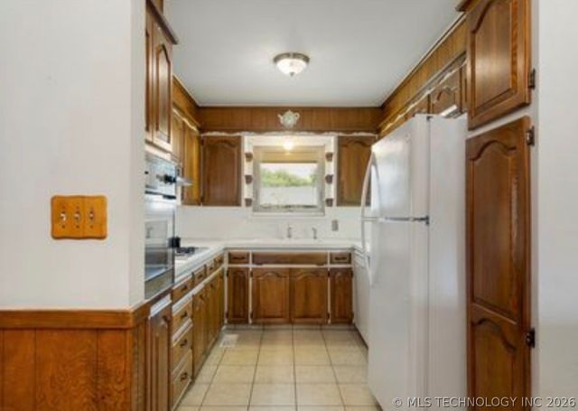 1025 N Hickory Place, Broken Arrow, OK 74012