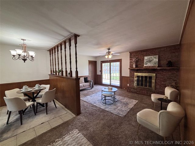 1025 N Hickory Place, Broken Arrow, OK 74012