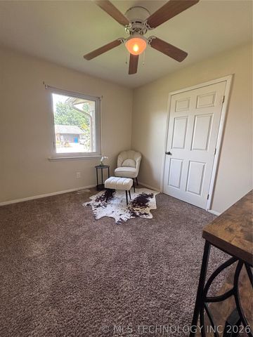 1025 N Hickory Place, Broken Arrow, OK 74012