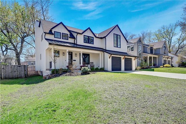 5203 W 71st Terrace, Prairie Village, KS 66208