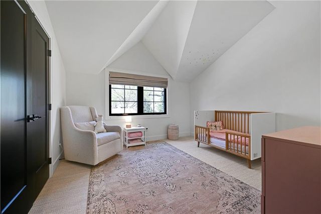 5203 W 71st Terrace, Prairie Village, KS 66208