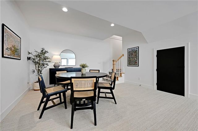 5203 W 71st Terrace, Prairie Village, KS 66208