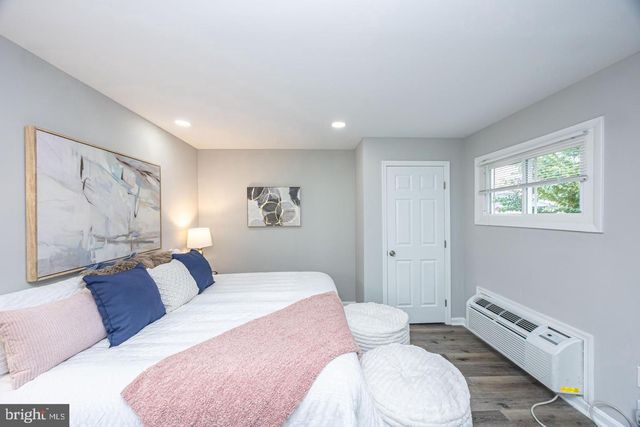 8615 MIDI AVE, Parkville, MD 21234