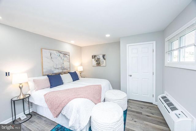 8615 MIDI AVE, Parkville, MD 21234