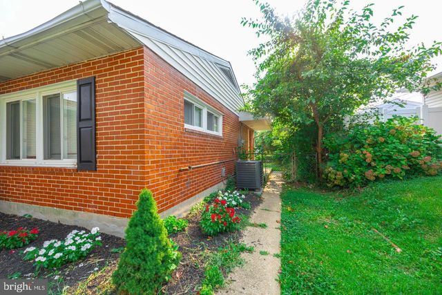 8615 MIDI AVE, Parkville, MD 21234