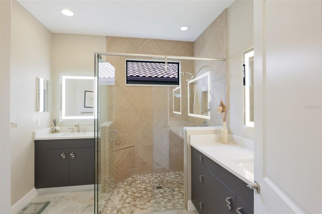 Image 24 of property listing at 13038 PRIMA DRIVE, Bradenton, FL 34211