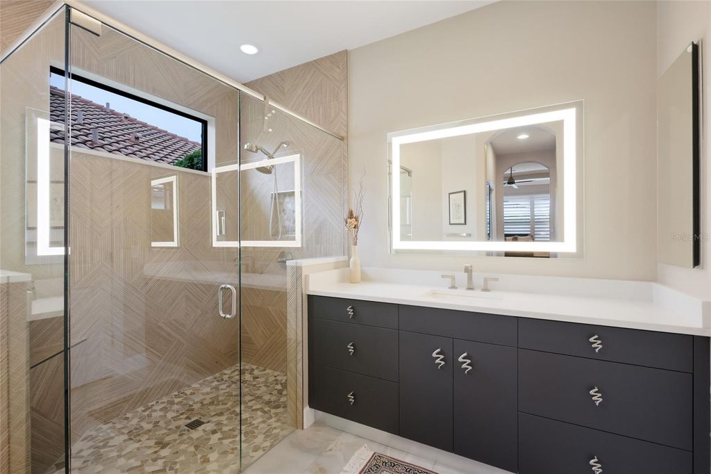 Image 25 of property listing at 13038 PRIMA DRIVE, Bradenton, FL 34211