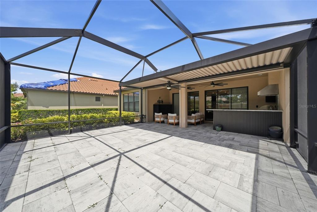 Image 36 of property listing at 13038 PRIMA DRIVE, Bradenton, FL 34211