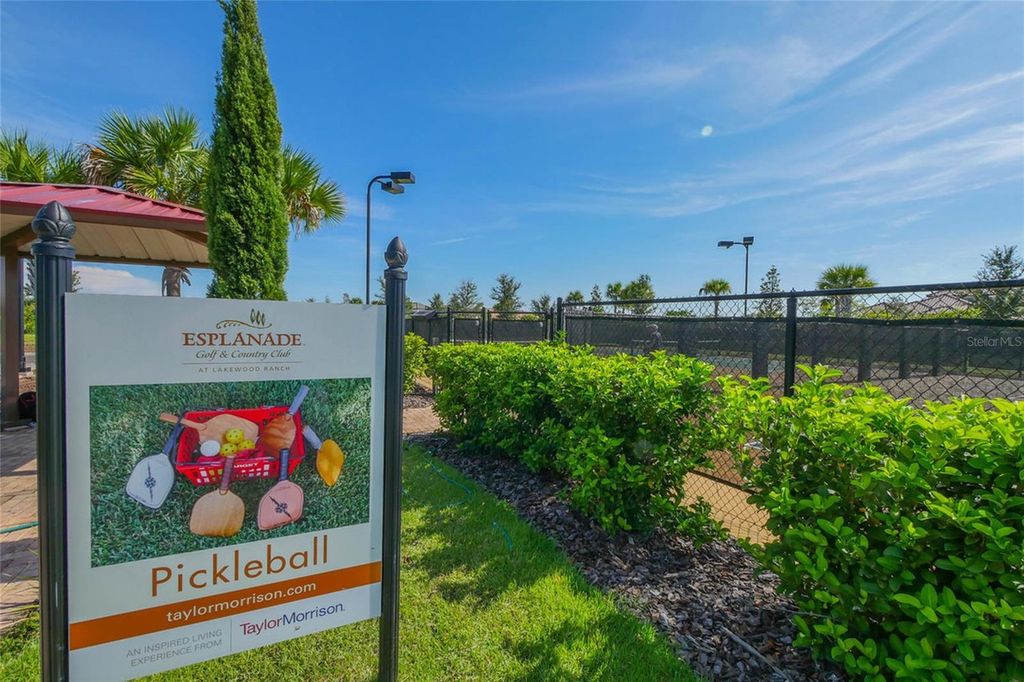 Image 54 of property listing at 13038 PRIMA DRIVE, Bradenton, FL 34211