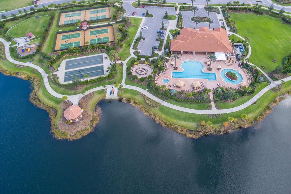 Image 66 of property listing at 13038 PRIMA DRIVE, Bradenton, FL 34211