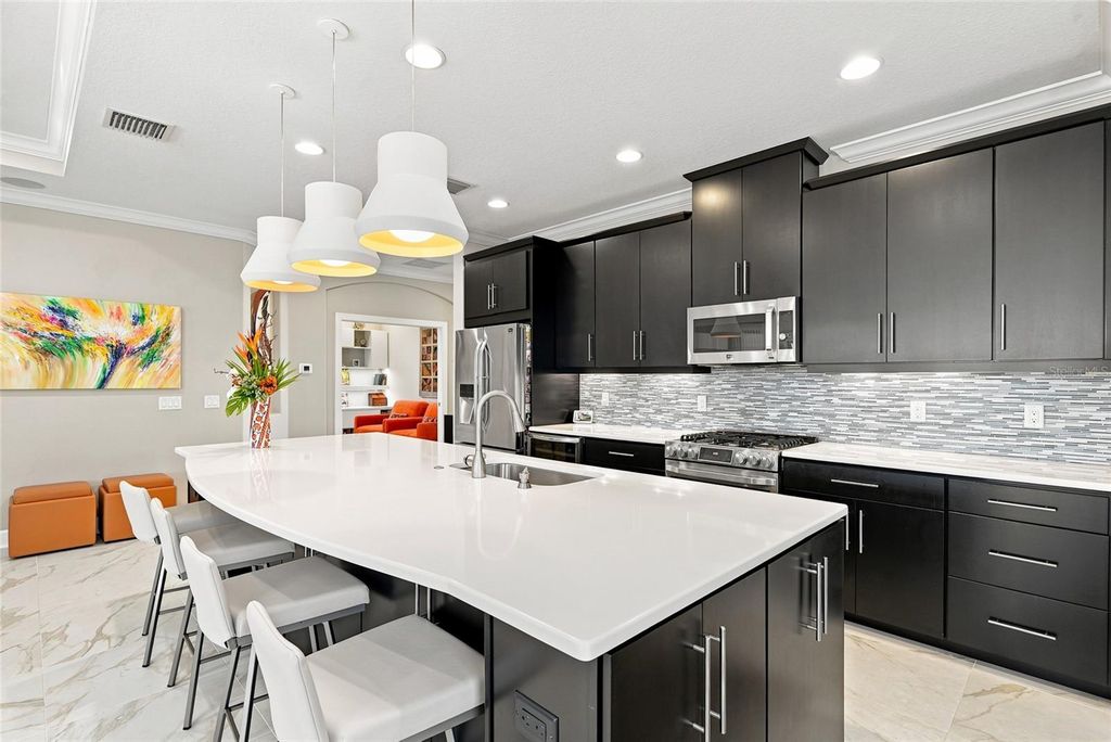 Image 9 of property listing at 13038 PRIMA DRIVE, Bradenton, FL 34211