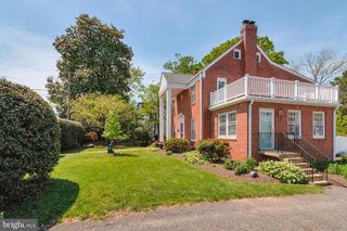 6211 LANGSTON BLVD, Arlington, VA 22205