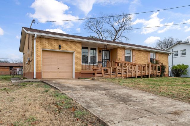 3070 Richmond Hill Dr, Nashville, TN 37207