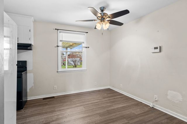 3070 Richmond Hill Dr, Nashville, TN 37207