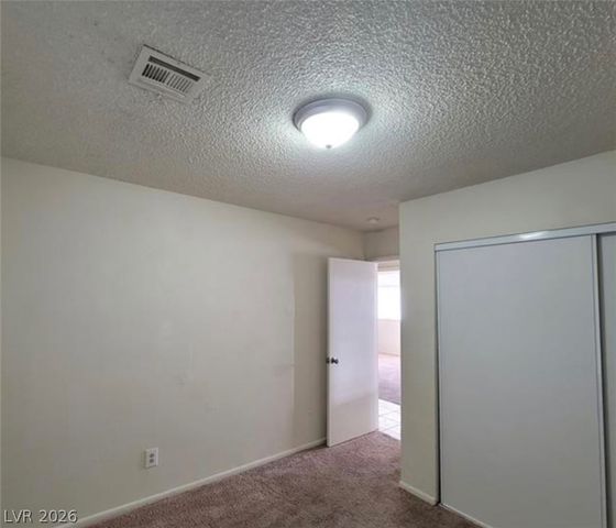 1673 Caliente Court, Las Vegas, NV 89119