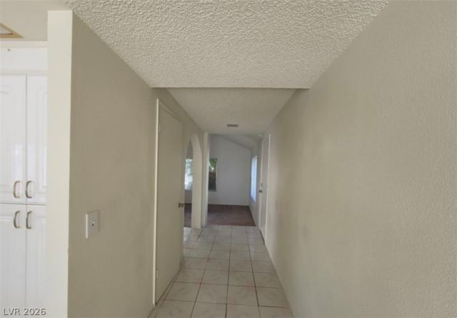 1673 Caliente Court, Las Vegas, NV 89119