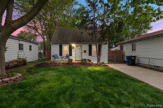 28855 Delton Street, Madison Heights, MI 48071
