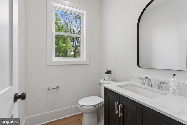 13 RHOADS LN, Media, PA 19063