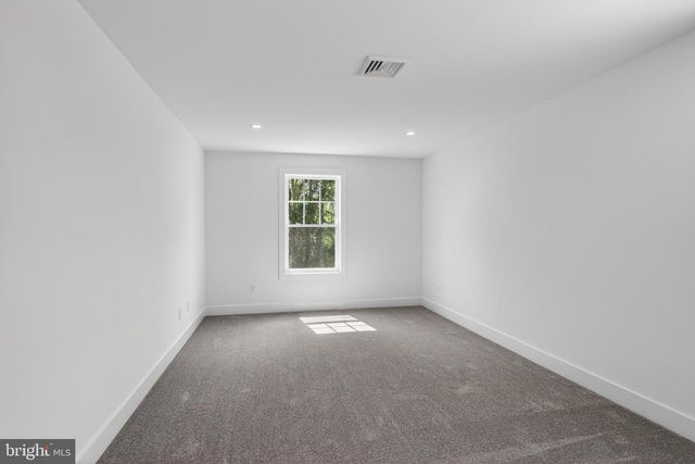 13 RHOADS LN, Media, PA 19063