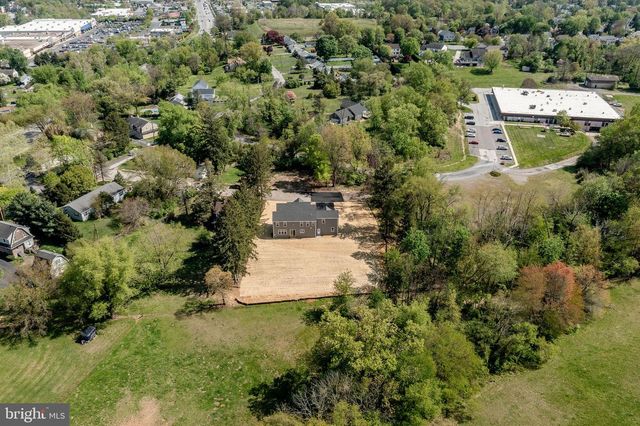 13 RHOADS LN, Media, PA 19063