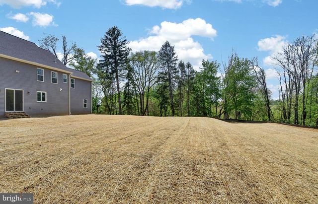 13 RHOADS LN, Media, PA 19063