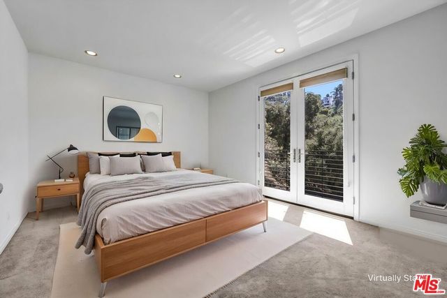 6852 Woody Trail, Los Angeles, CA 90068