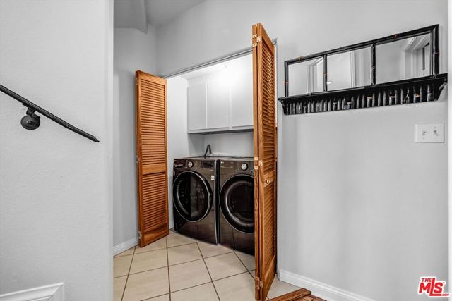 6852 Woody Trail, Los Angeles, CA 90068