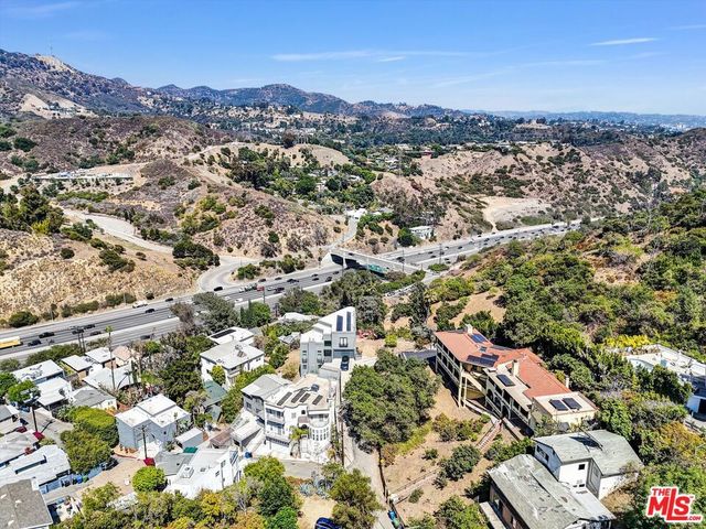 6852 Woody Trail, Los Angeles, CA 90068