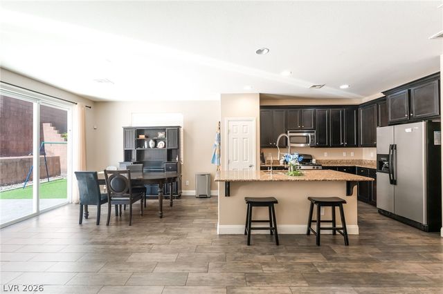 7113 Forest Heights Court, Las Vegas, NV 89166