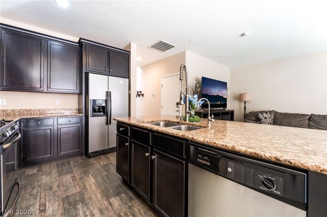 7113 Forest Heights Court, Las Vegas, NV 89166