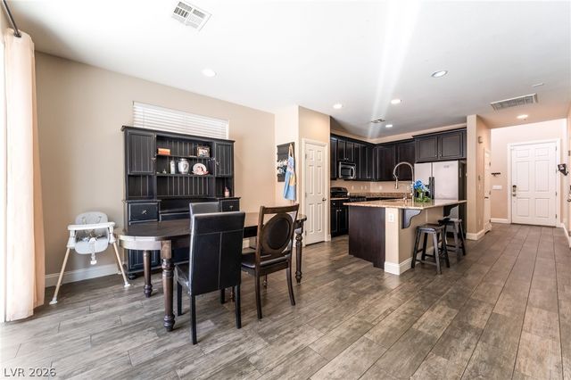 7113 Forest Heights Court, Las Vegas, NV 89166