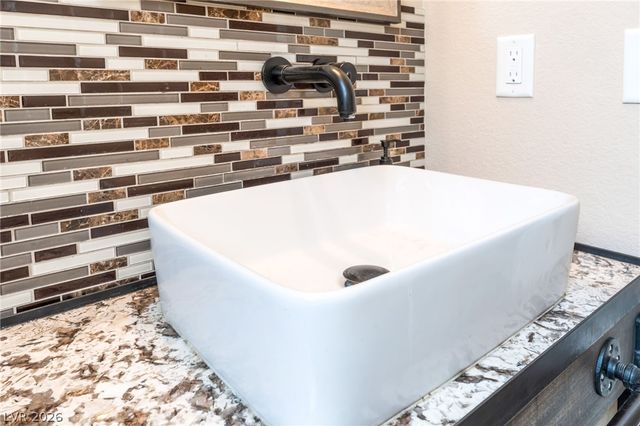 7113 Forest Heights Court, Las Vegas, NV 89166