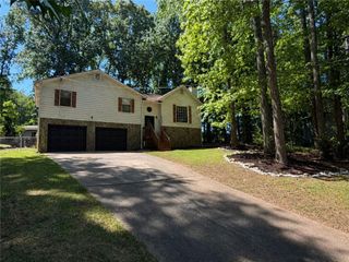 202 Blackhawk Trail, Dallas, GA 30157