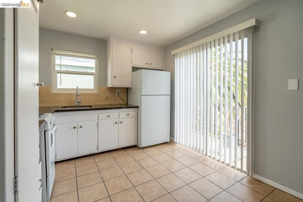 Image 12 of property listing at 3414 64Th Avenue Pl, Oakland, CA 94605