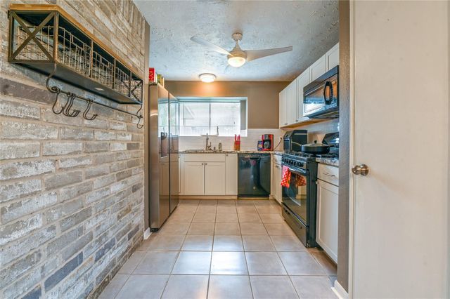 2630 Hollymist Drive, Houston, TX 77084